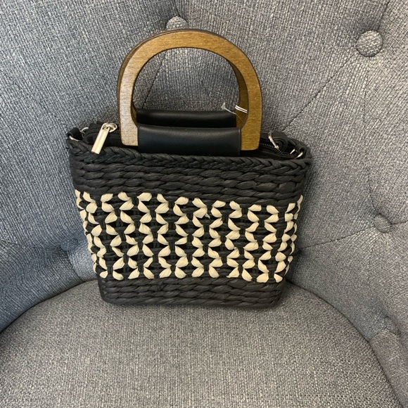 Square basket weave handbag - Picture 1 of 1